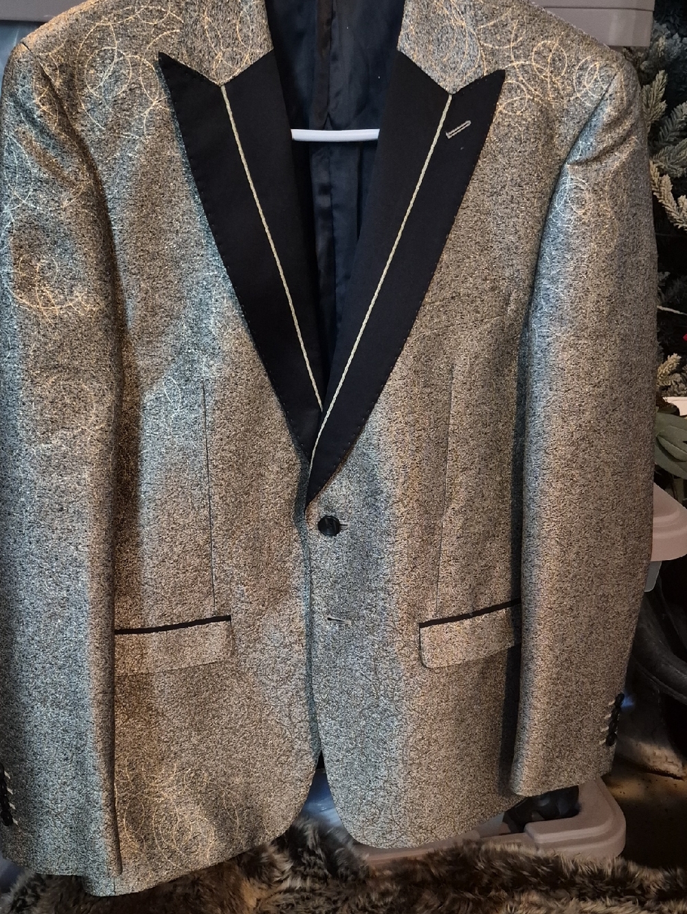 Men's Black & Silver Textured Blazer - Classic Notch Lapel